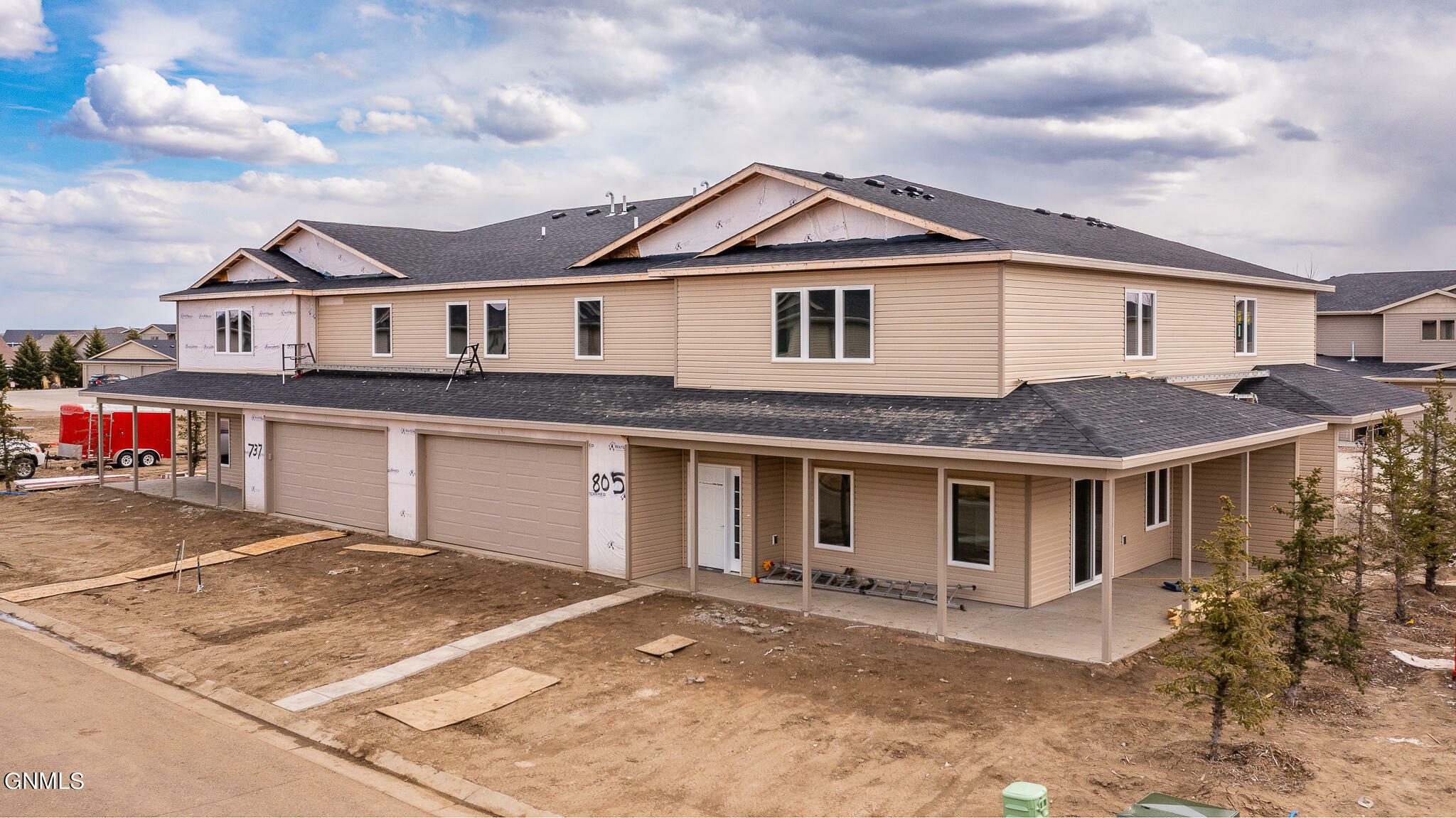 Property Photo:  805 Compass Lane  ND 58504 