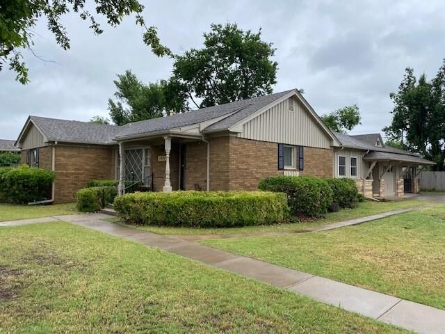 Property Photo:  1630 W Britton Road  OK 73120 