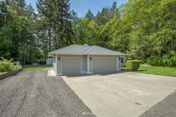 Property Photo:  14280 Silverdale Way NW  WA 98370 