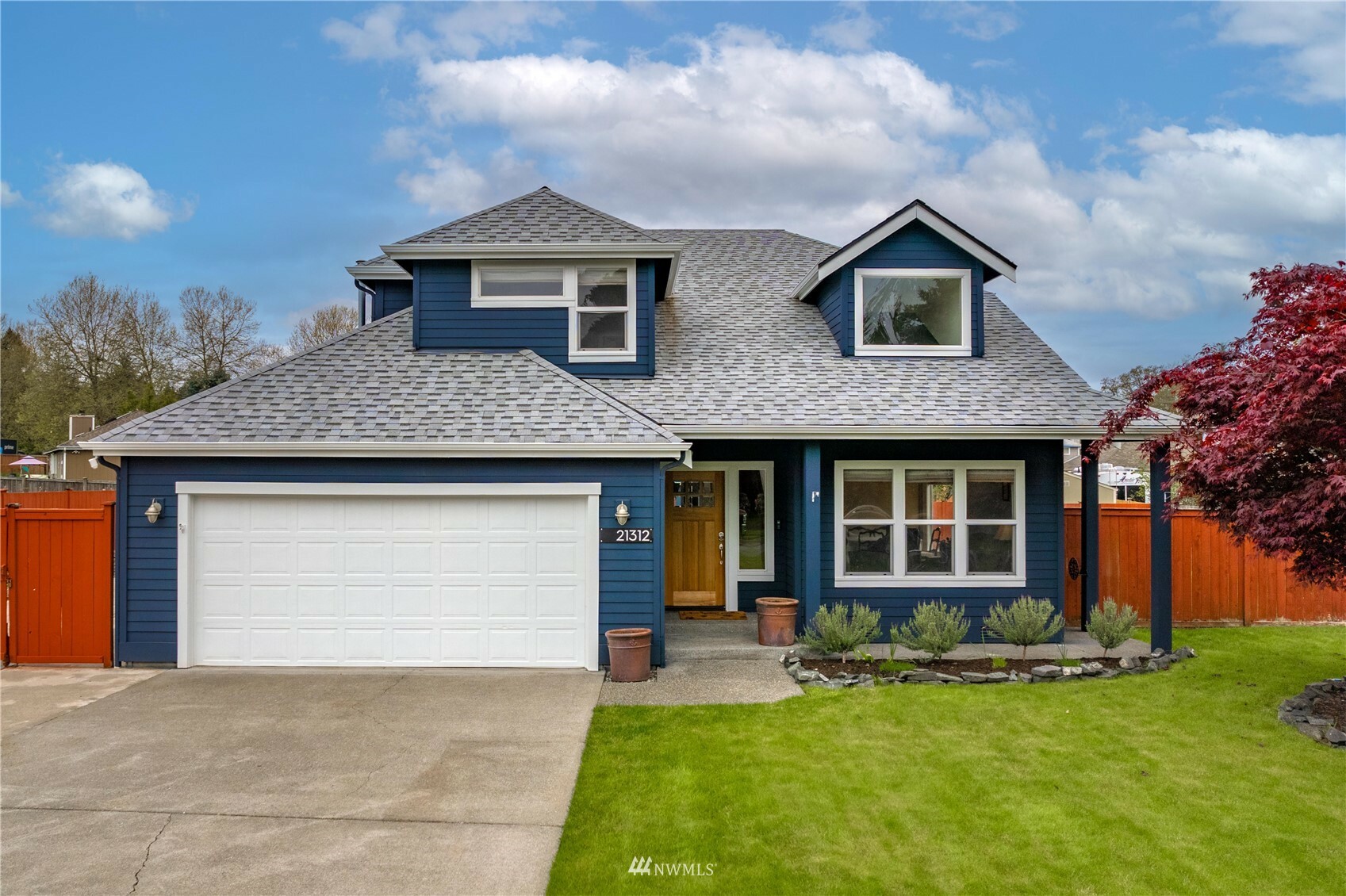 Property Photo: 21312 39th Avenue E WA 98387