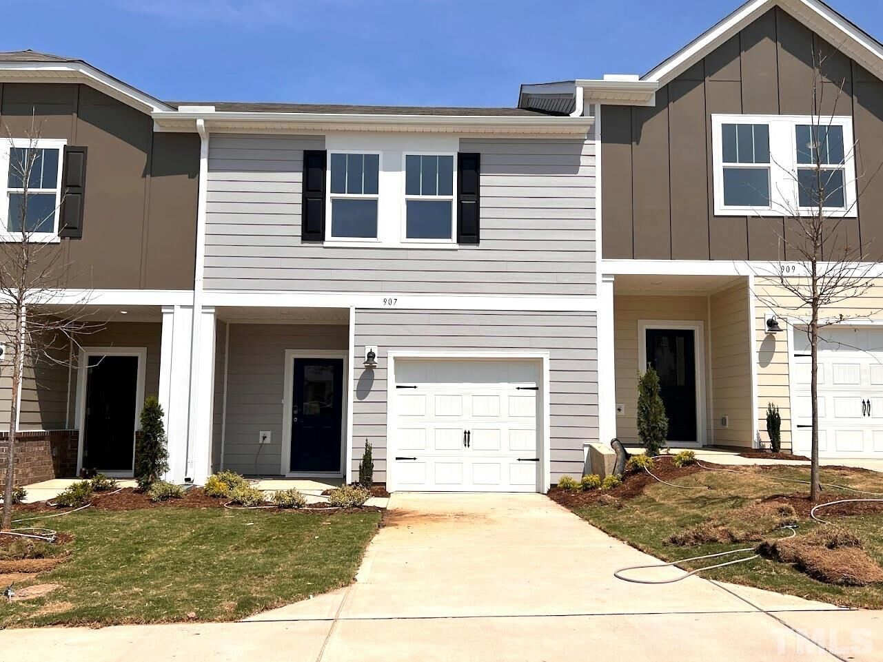 Property Photo: 907 Field Ivy Drive NC 27526