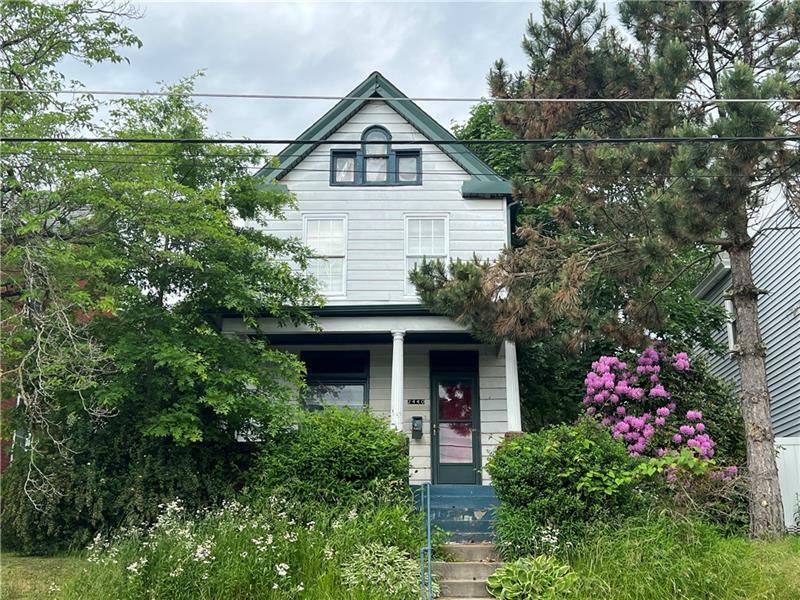 Property Photo:  2440 Dewey St  PA 15120 