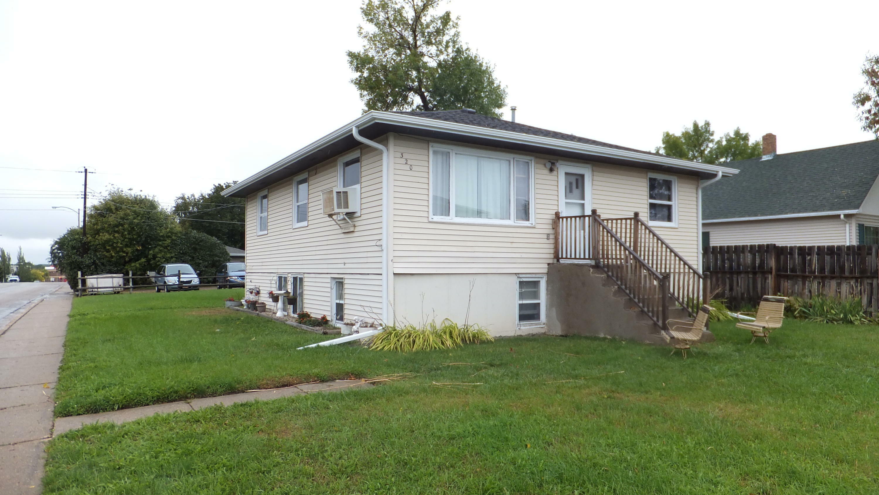 Property Photo:  320 11th Street  ND 58504 