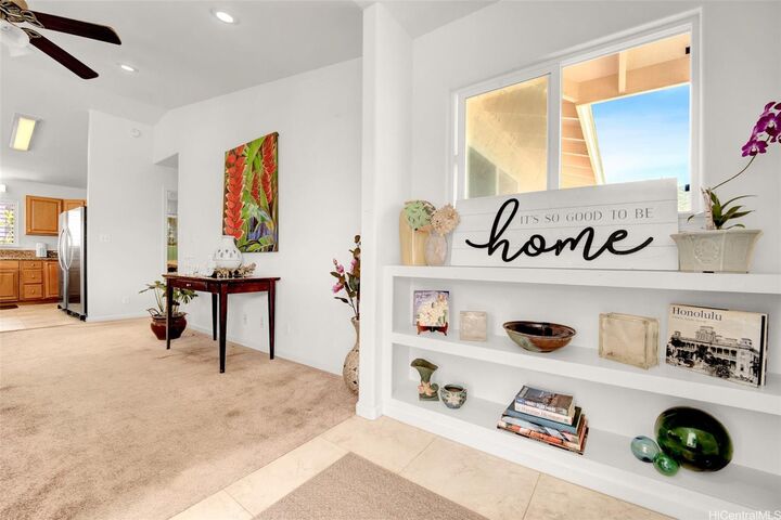 3504B Trousseau Street  Honolulu HI 96815 photo