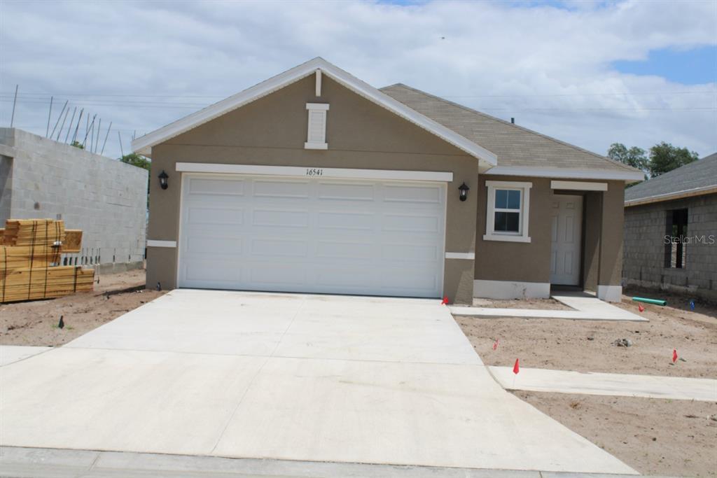 Property Photo:  16541 Mosaic Oar Drive  FL 33598 