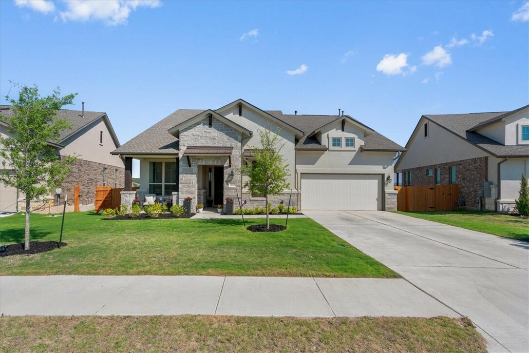 Property Photo:  19113 Freeman Circle  TX 78738 