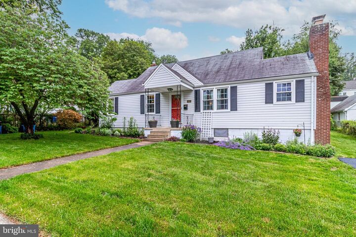 4032 Woodland Drive  Fairfax VA 22030 photo