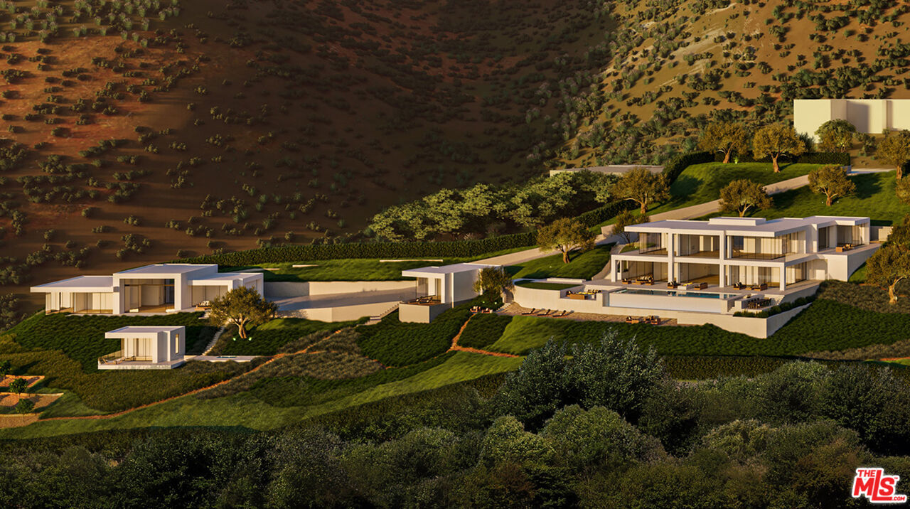 Property Photo:  30060   Andromeda Ln  CA 90265 