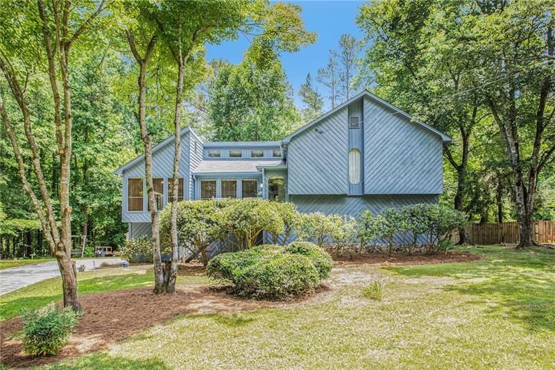 Property Photo:  279 Sabrina Court  GA 30188 