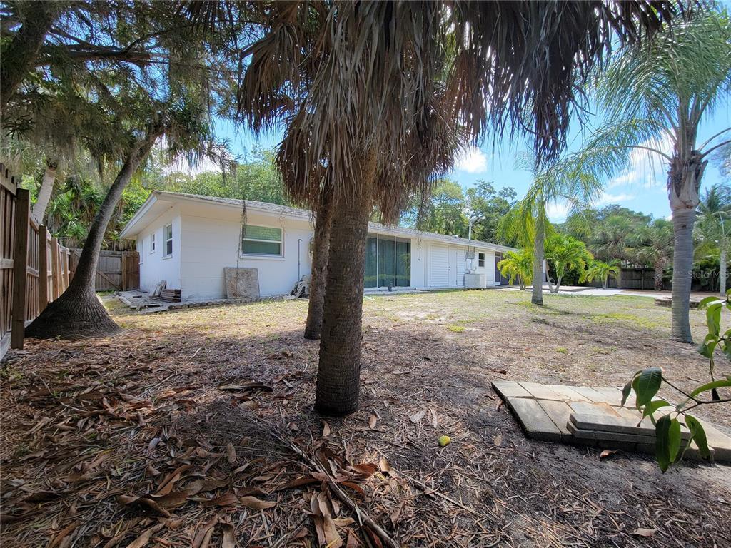 Property Photo:  6538 Peacock Road  FL 34242 