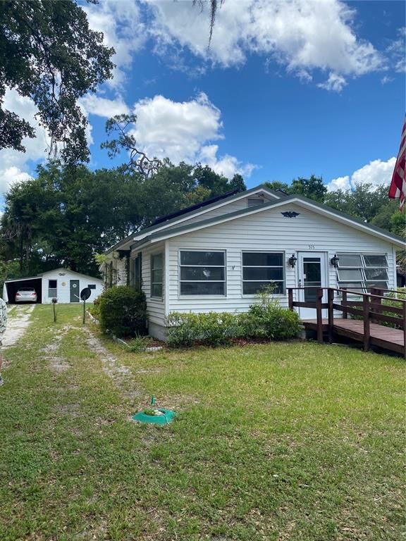 Property Photo: 515 Second Avenue FL 34785