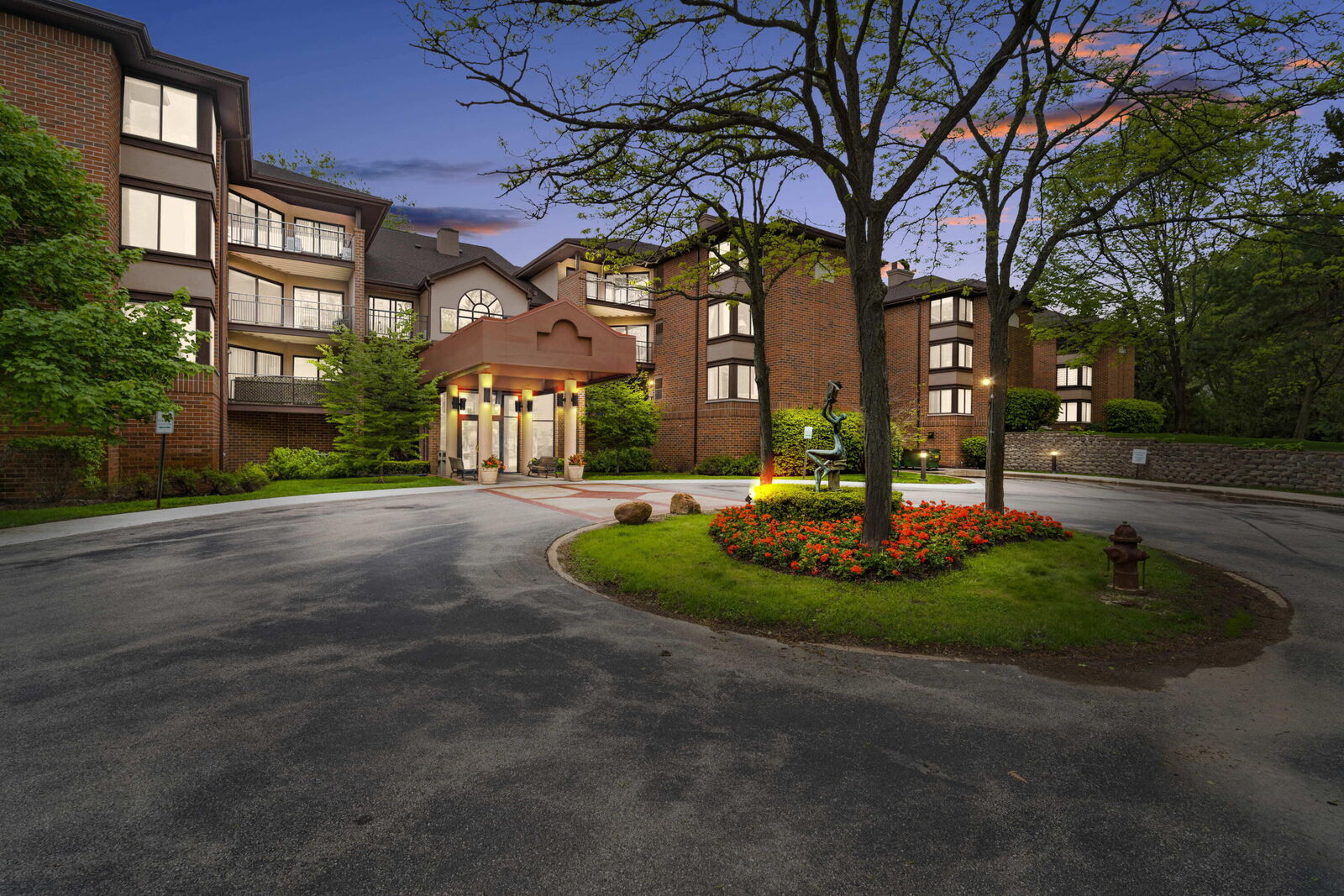 Property Photo:  1600 W Green Tree Rd 201  WI 53209 