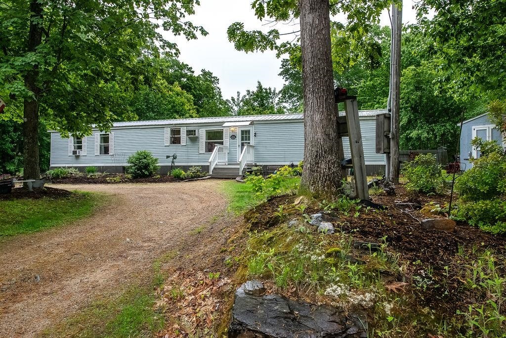 Property Photo:  321 Chestnut Hill Road  NH 03867 