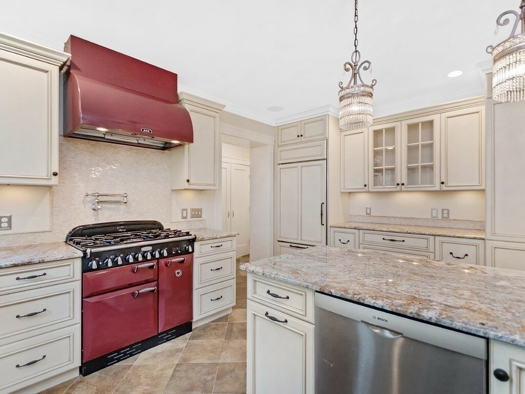 Property Photo:  5 Clifton Road  MA 02481 