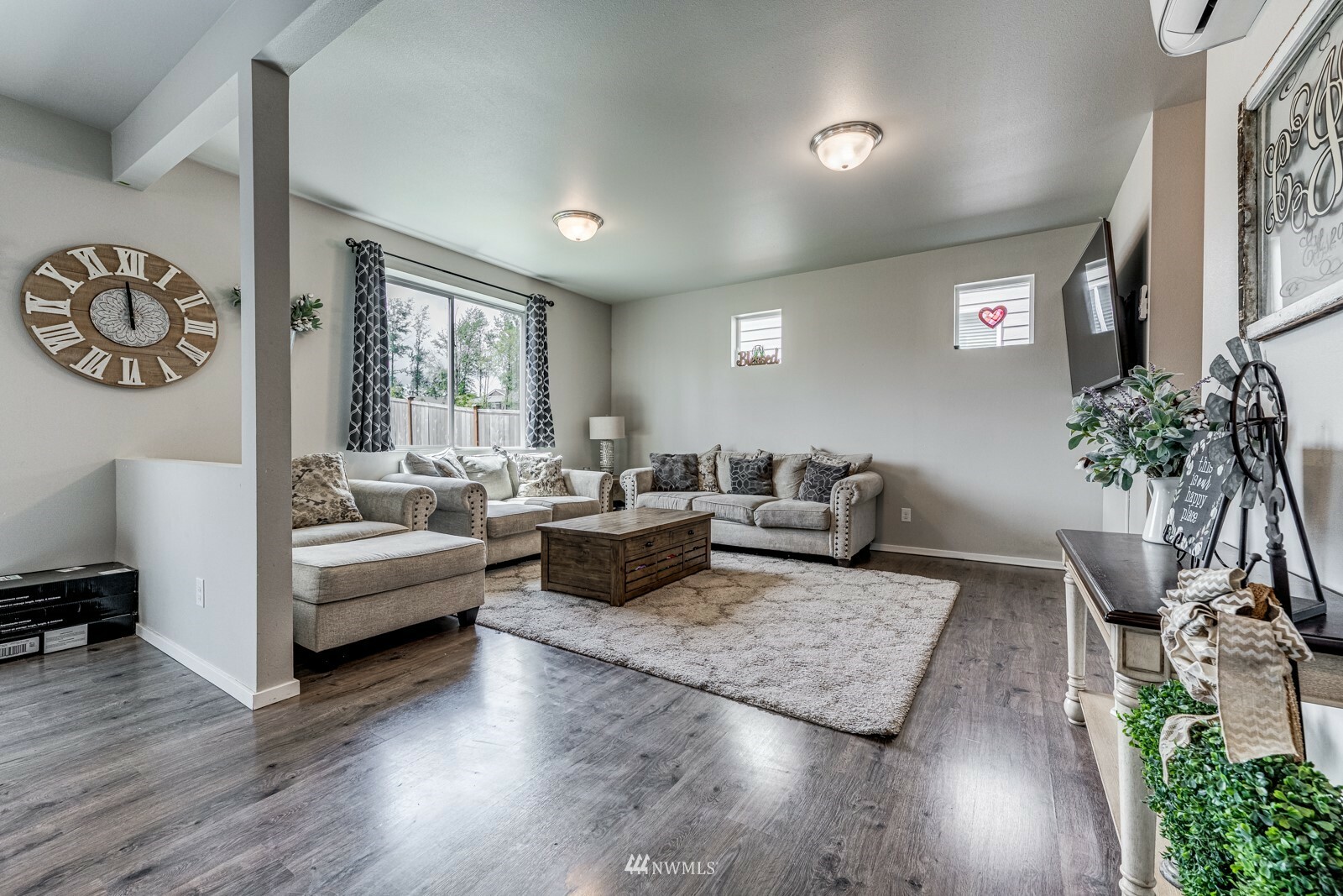Property Photo: 8816 56th Place NE WA 98270