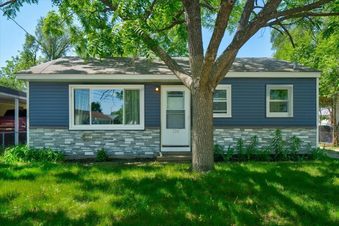 Property Photo:  334 Norma Avenue  IA 50707 