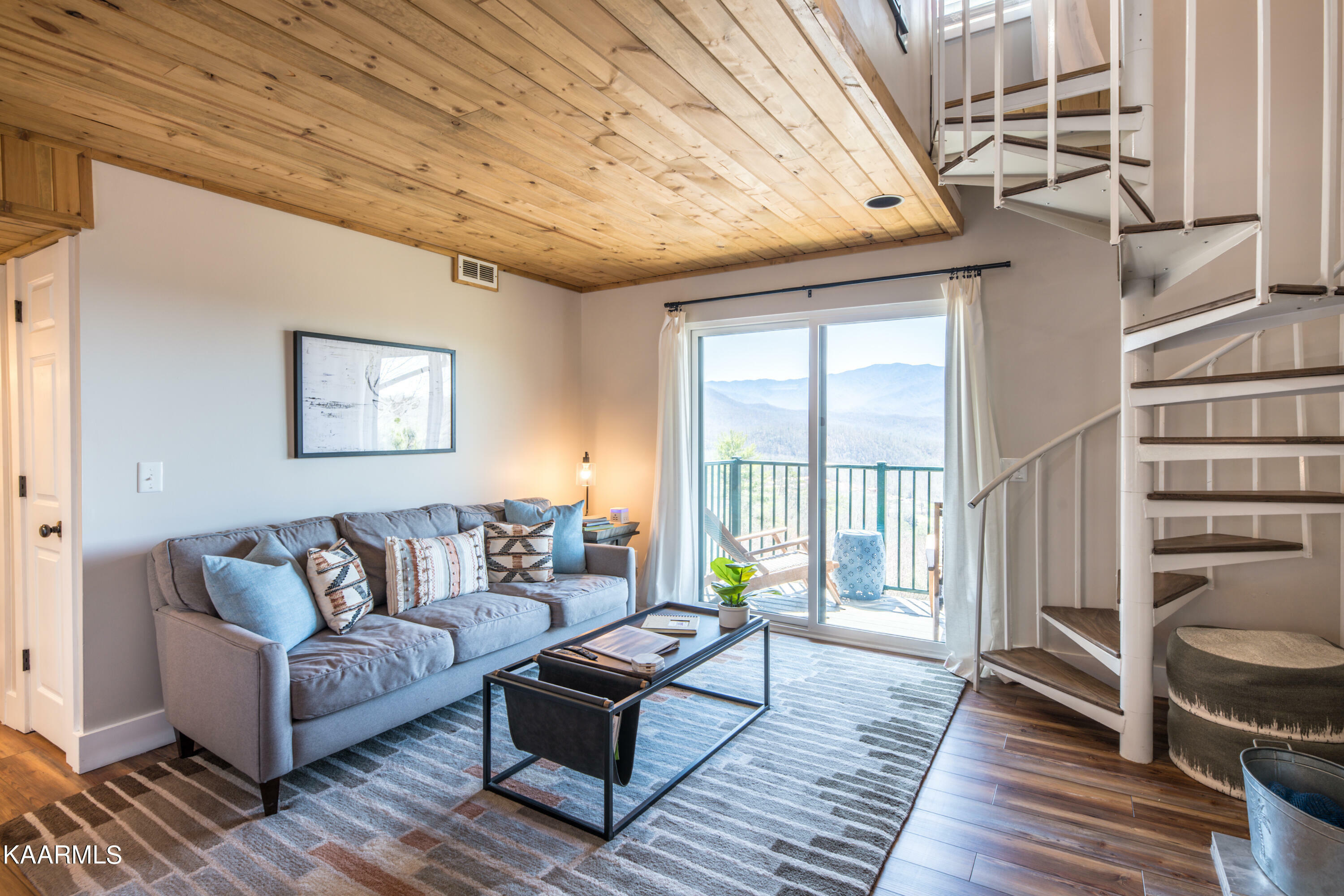 Property Photo: 3710 Weber Rd Unit 302E TN 37738