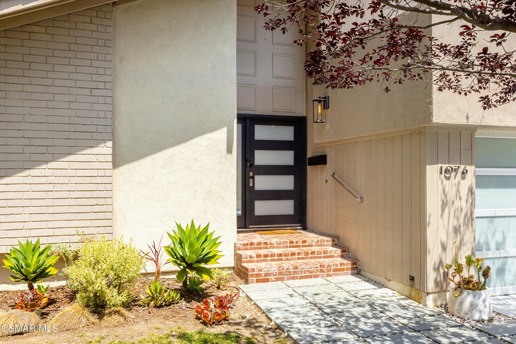 Property Photo:  1076 Triunfo Canyon Road  CA 91361 