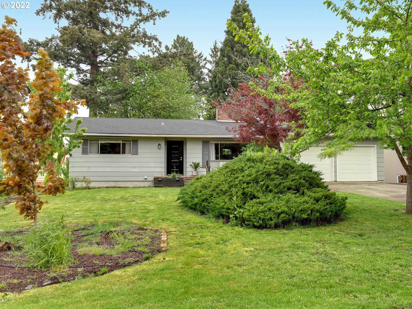 Property Photo: 7105 SW Elmhurst St OR 97223