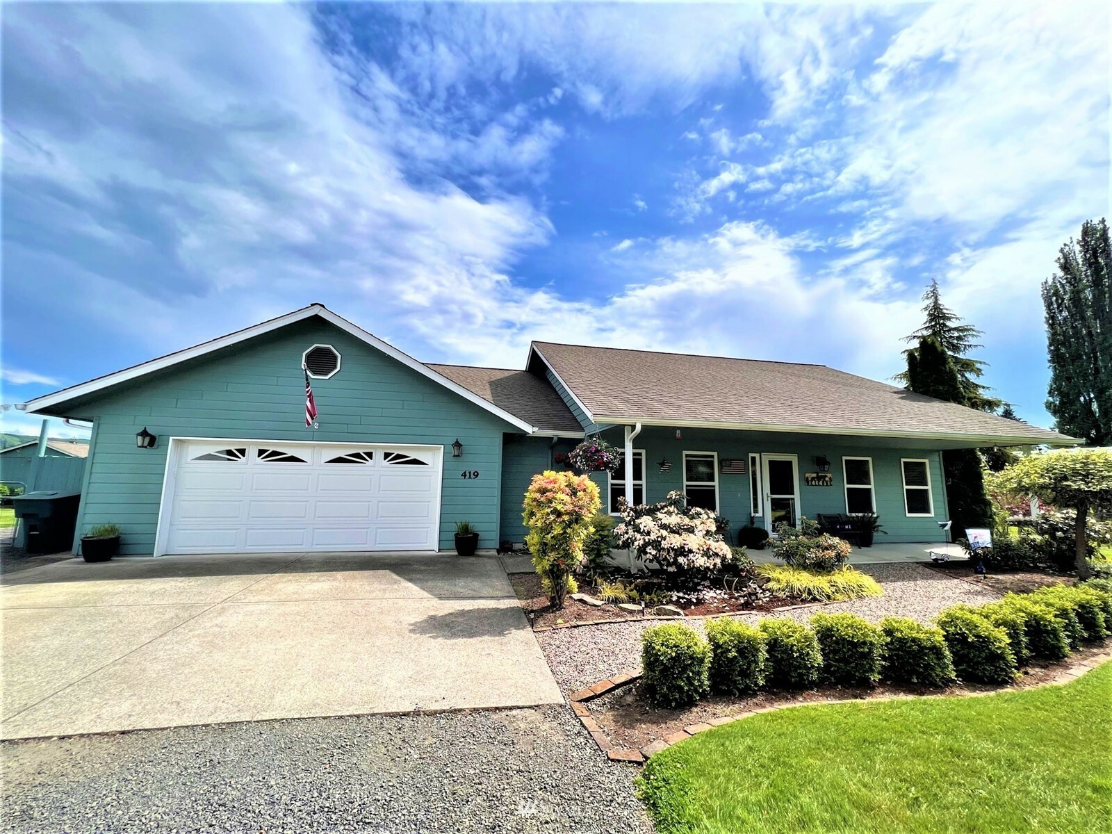 Property Photo:  419 Waters Road  WA 98611 