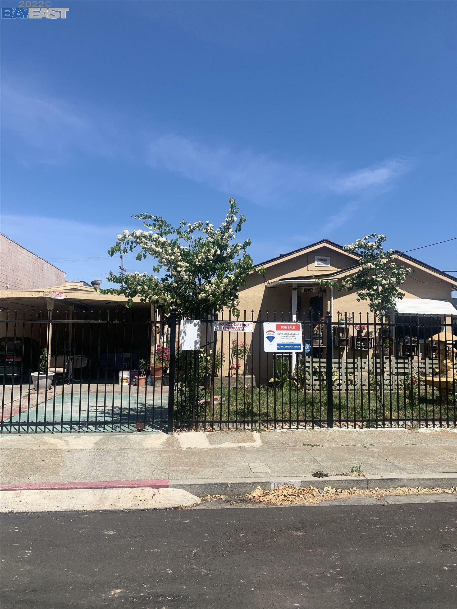 Property Photo: 1936 6th St CA 94801