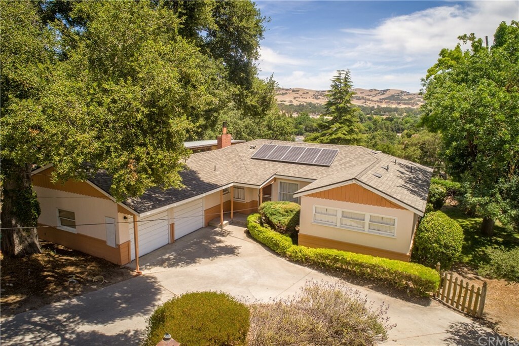 Property Photo: 4655 Viscano Avenue CA 93422