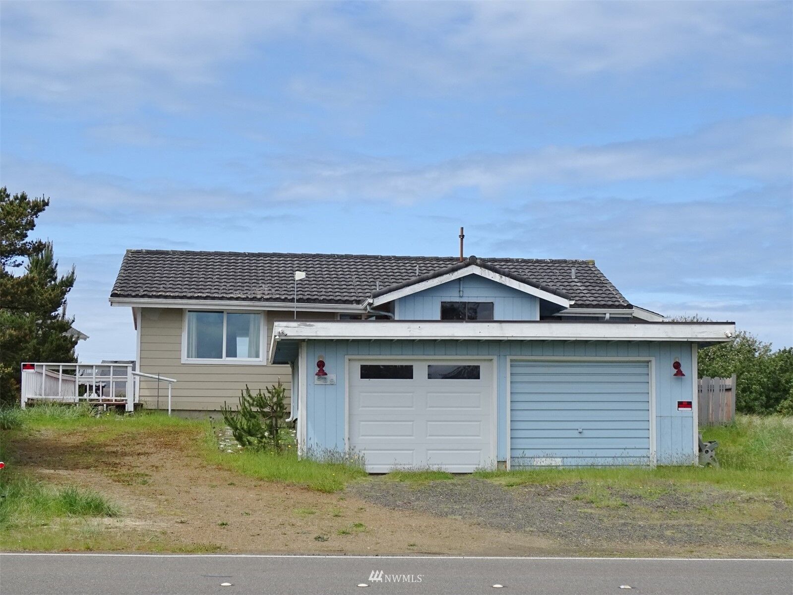 Property Photo: 939 Ocean Shores Boulevard SW WA 98569