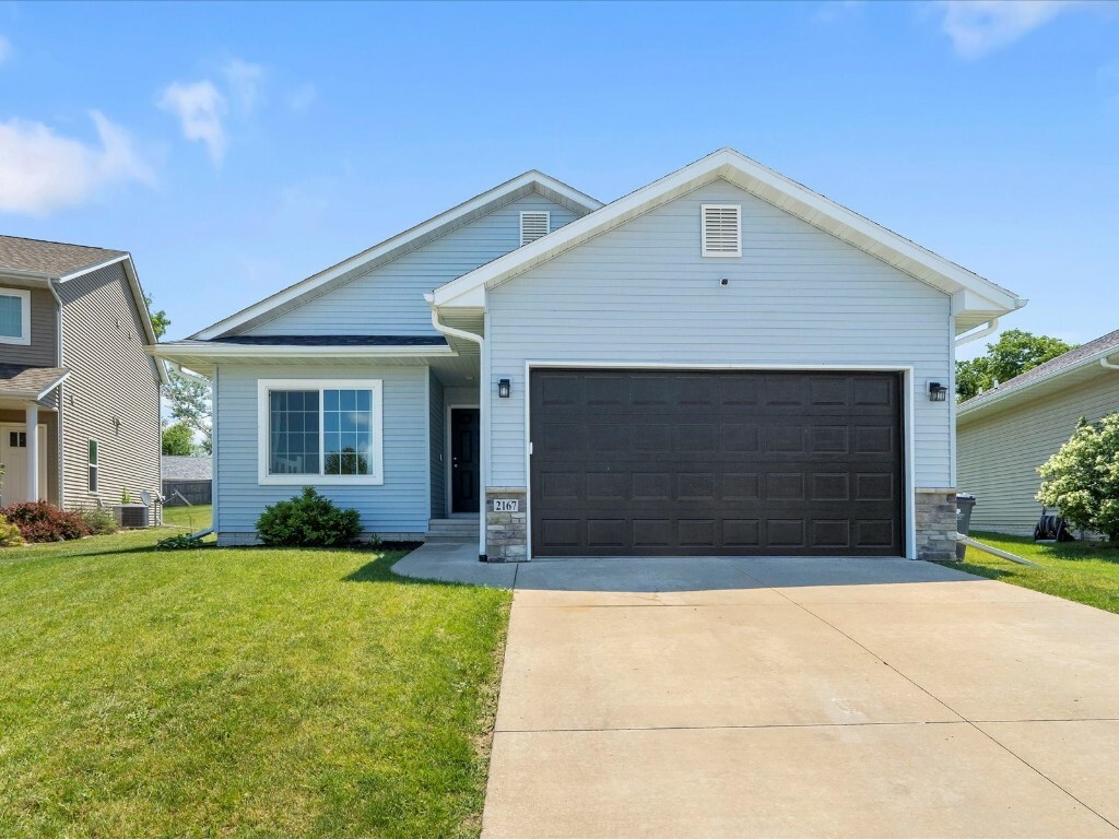 Property Photo:  2167 Sugar Creek Drive NW  IA 52405 