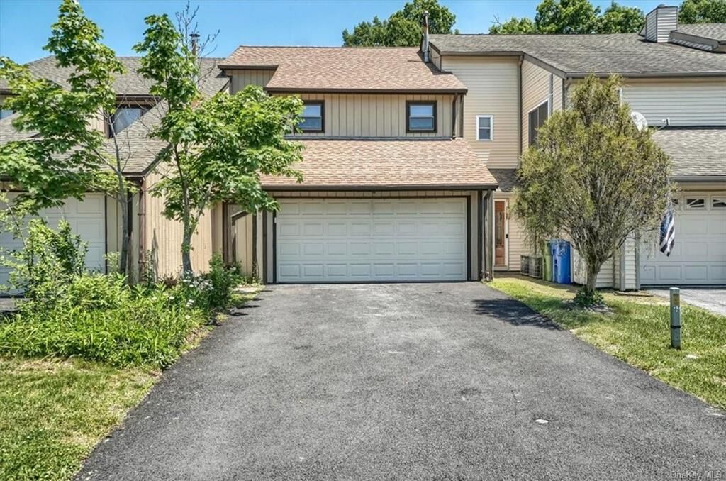 Property Photo:  202 Country Club Drive  NY 10921 