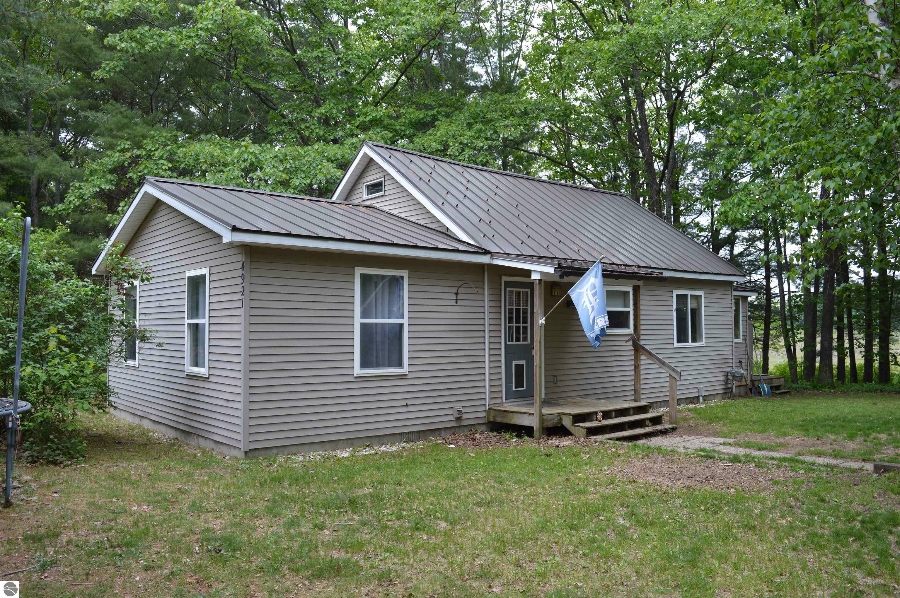 4921 NE Deerfield Drive  Kalkaska MI 49646 photo