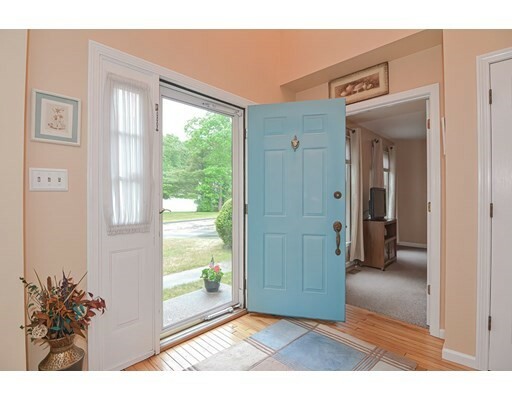 Property Photo:  7 Reeve Rd  MA 02067 