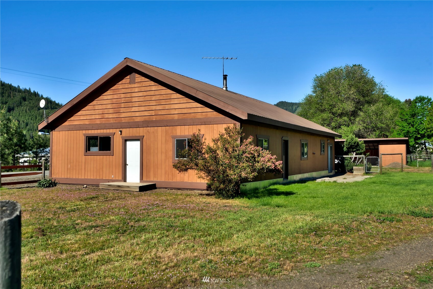 Property Photo:  298 Twisp River Road  WA 98856 