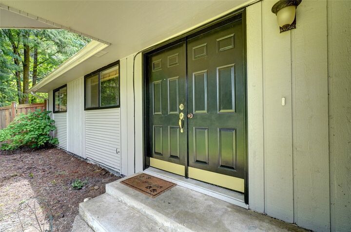 Property Photo:  7641 Sprucecrest Drive SW  WA 98512 