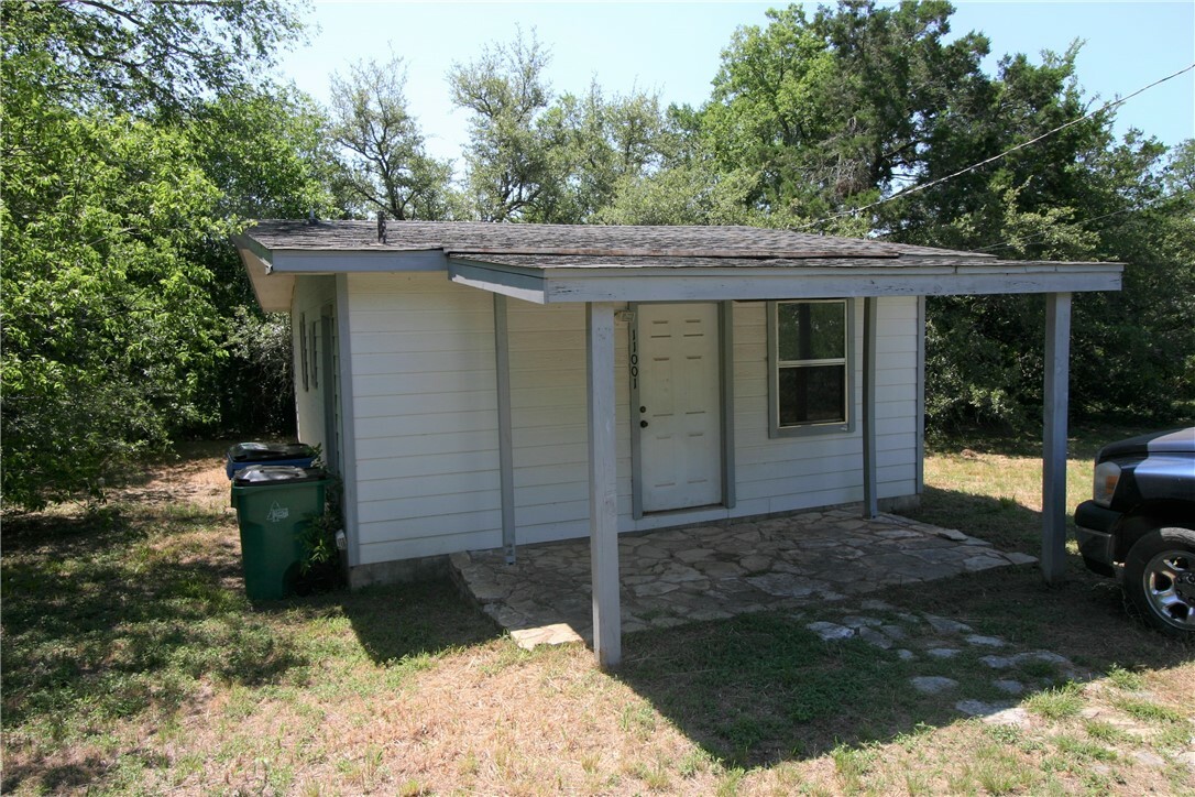 Property Photo:  11001 2nd Street  TX 78645 