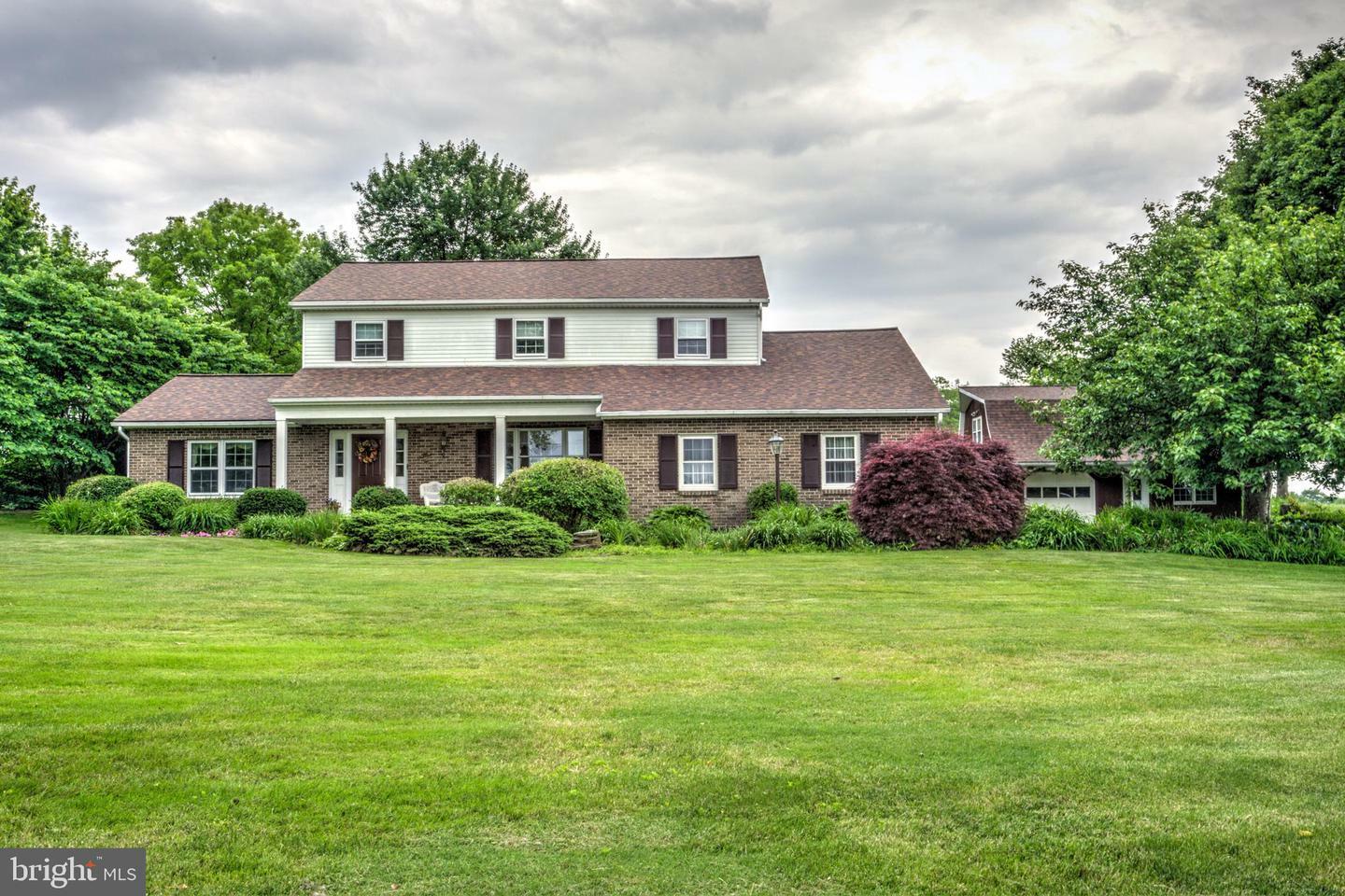 Property Photo:  610 Wateredge Road  PA 17543 