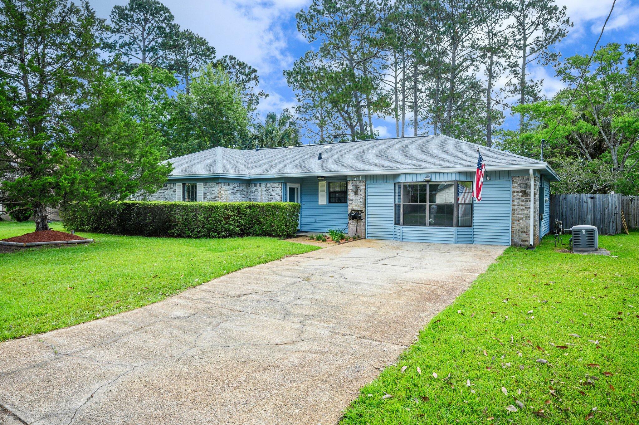 Property Photo:  1511 Kruse Drive  FL 32547 