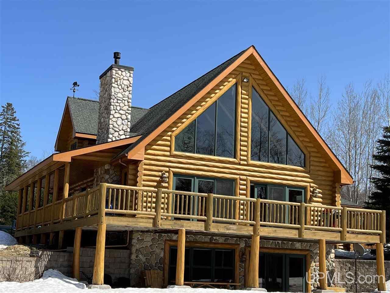 Property Photo:  52077 Bootjack  MI 49945 