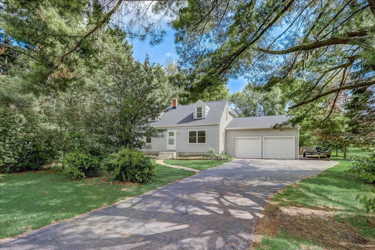 Property Photo: 17065 Judith Ln WI 53005