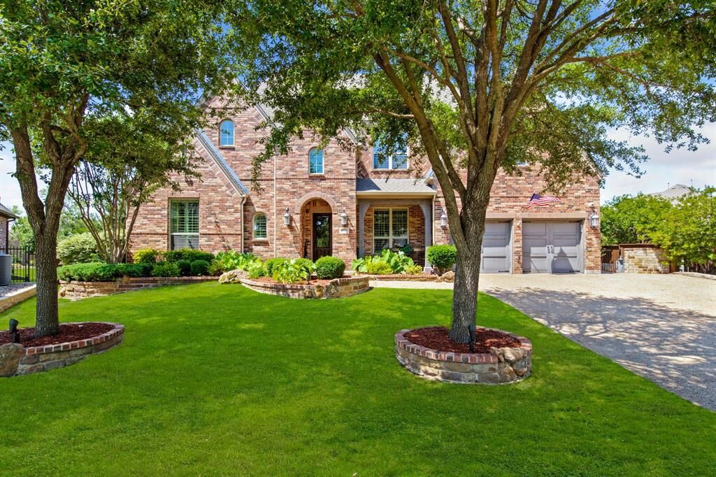 Property Photo:  13707 Rolinda Court  TX 75035 