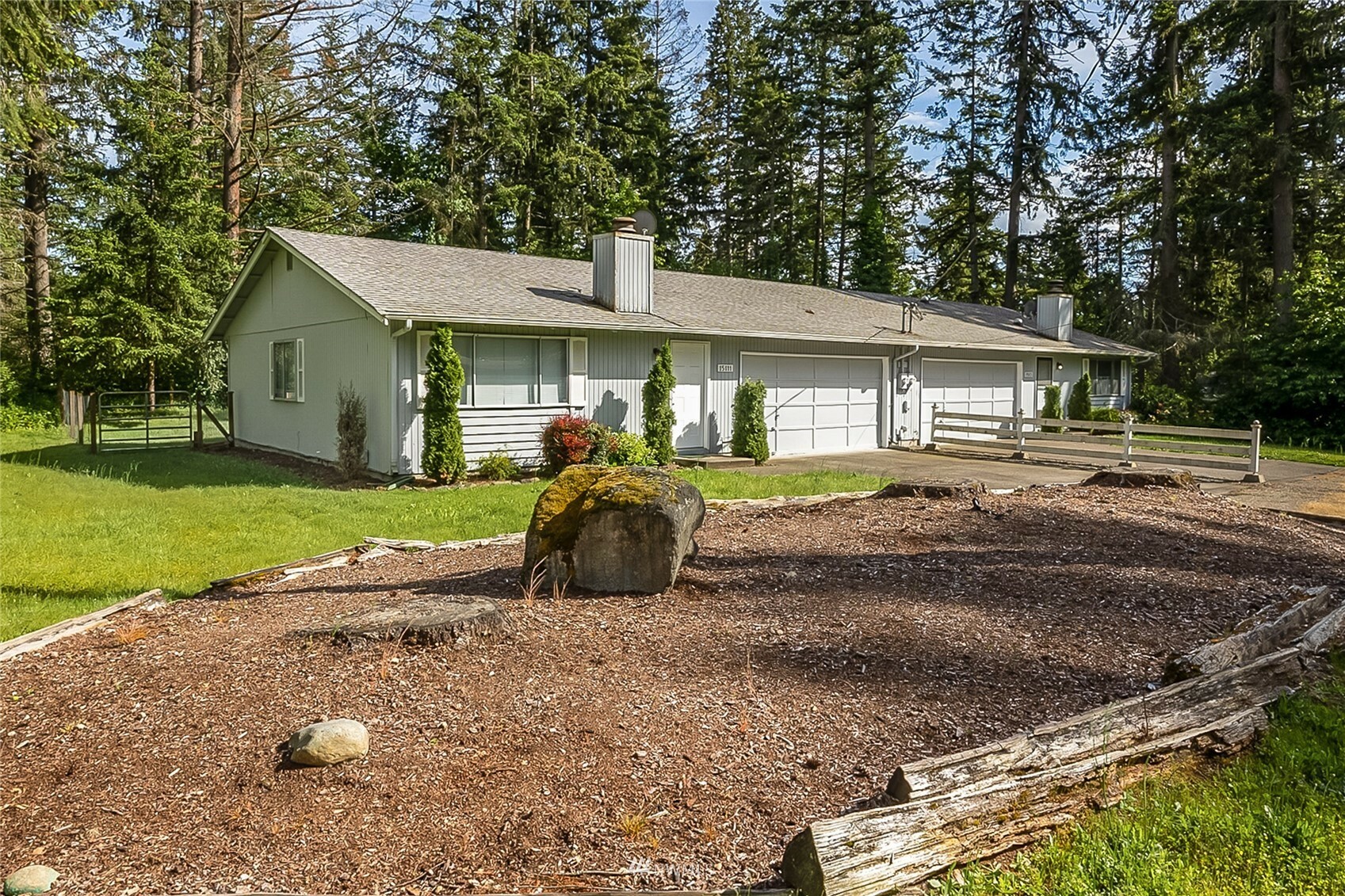 Property Photo:  15111 15113 74th Avenue E  WA 98375 