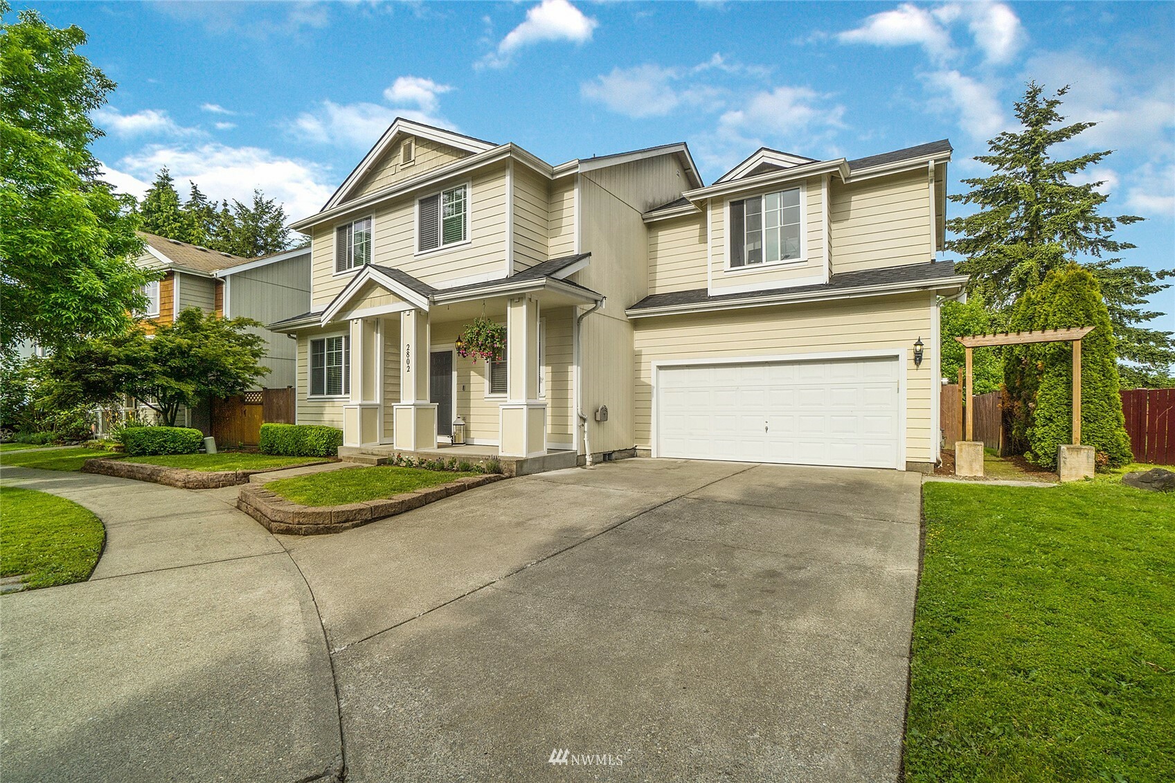 Property Photo: 2802 5th Street SE WA 98374