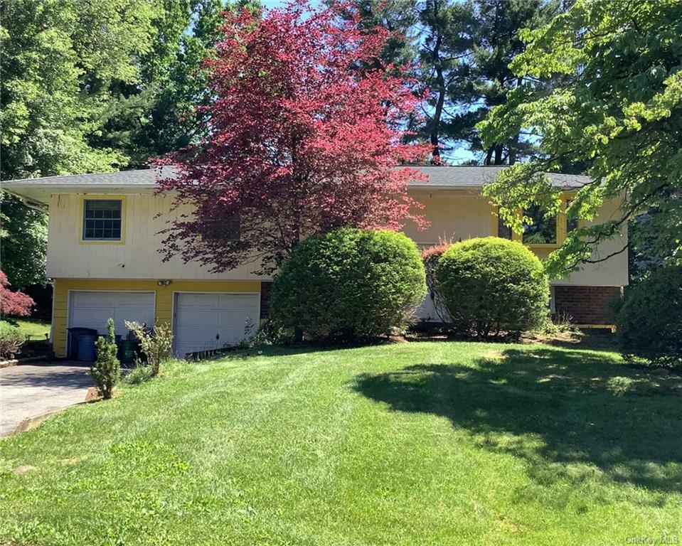11 Lisa Lane  Nanuet NY 10954 photo