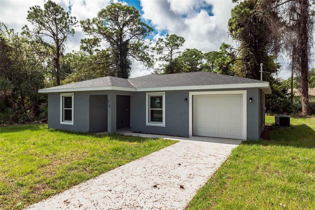 Property Photo:  1990 Suanee Avenue  FL 32726 