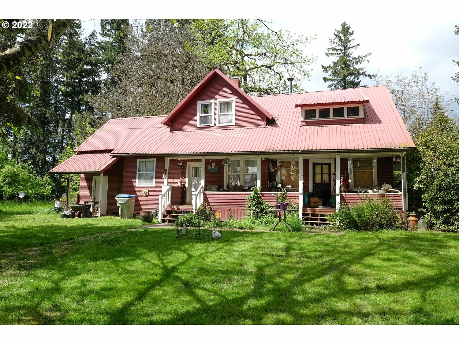 Property Photo: 15385 NW Shadybrook Rd OR 97133