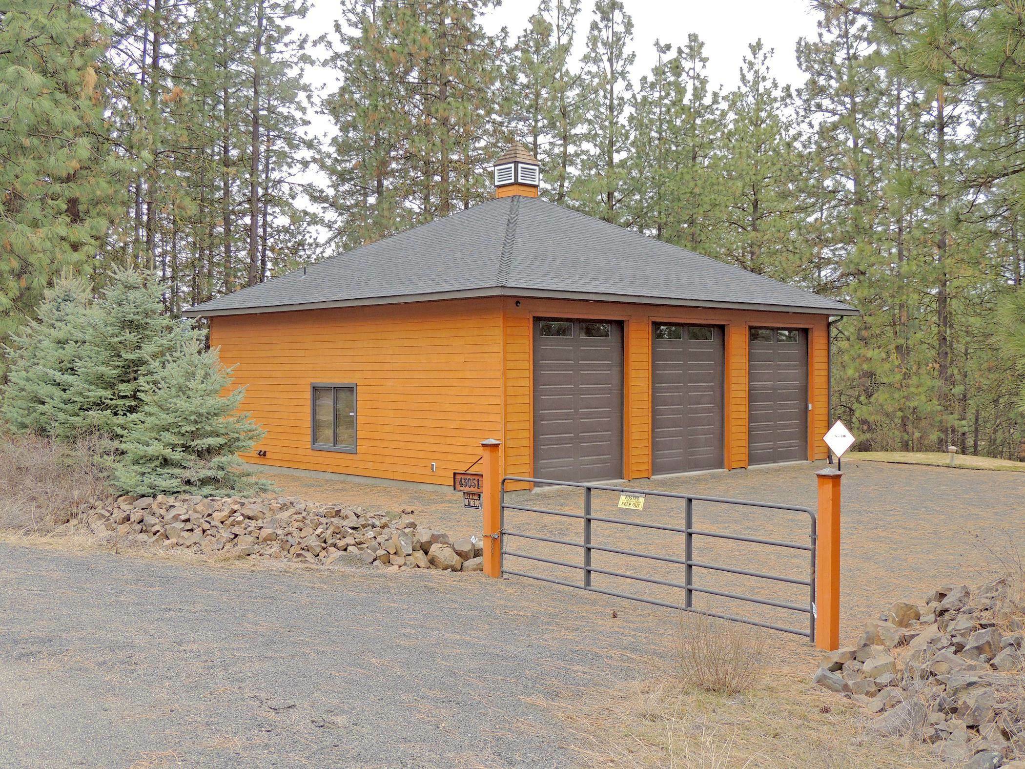 Property Photo:  43051 Miles Creston Rd N  WA 99147 