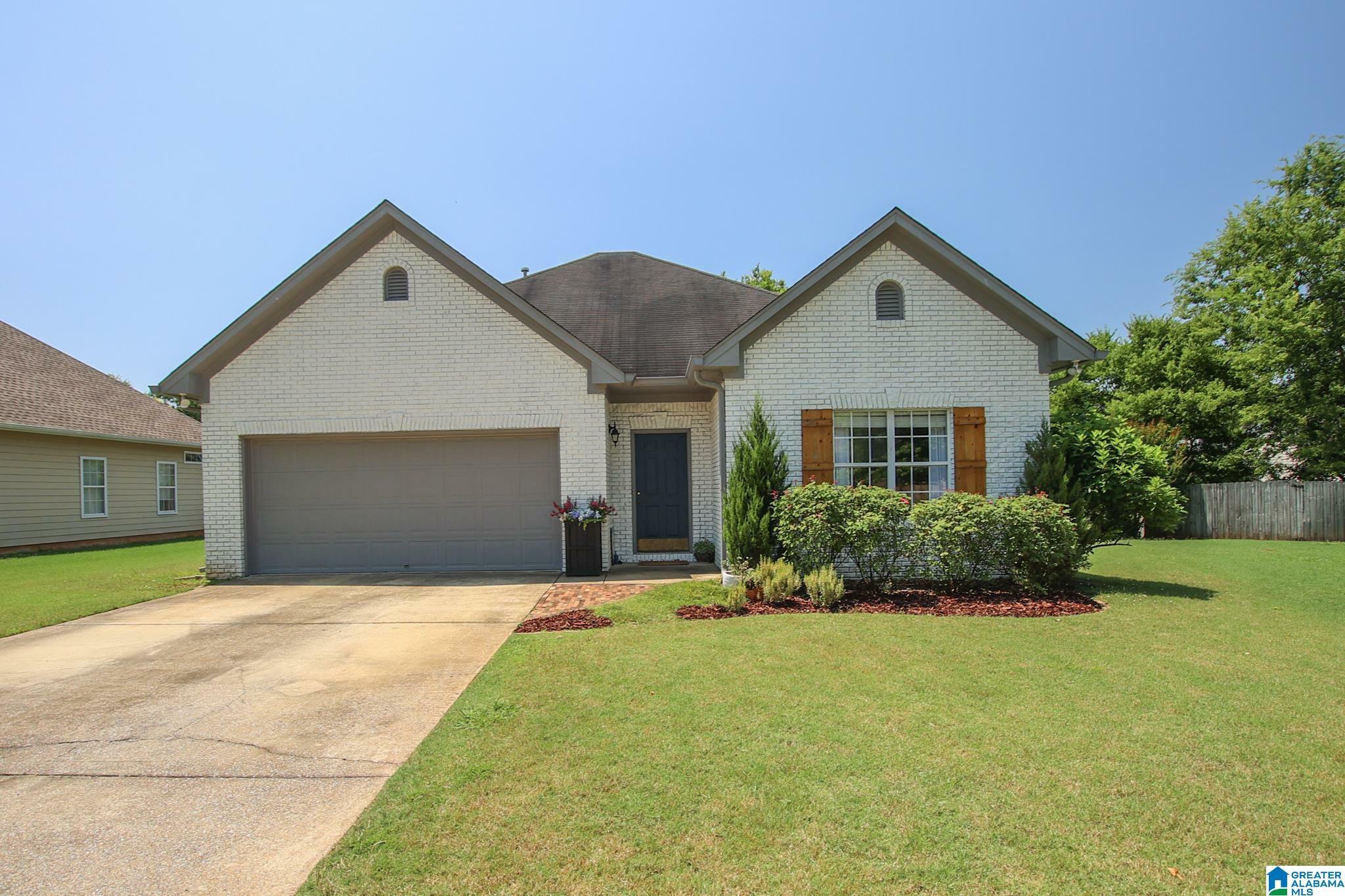 Property Photo:  8405 Kirkby Circle  AL 35094 