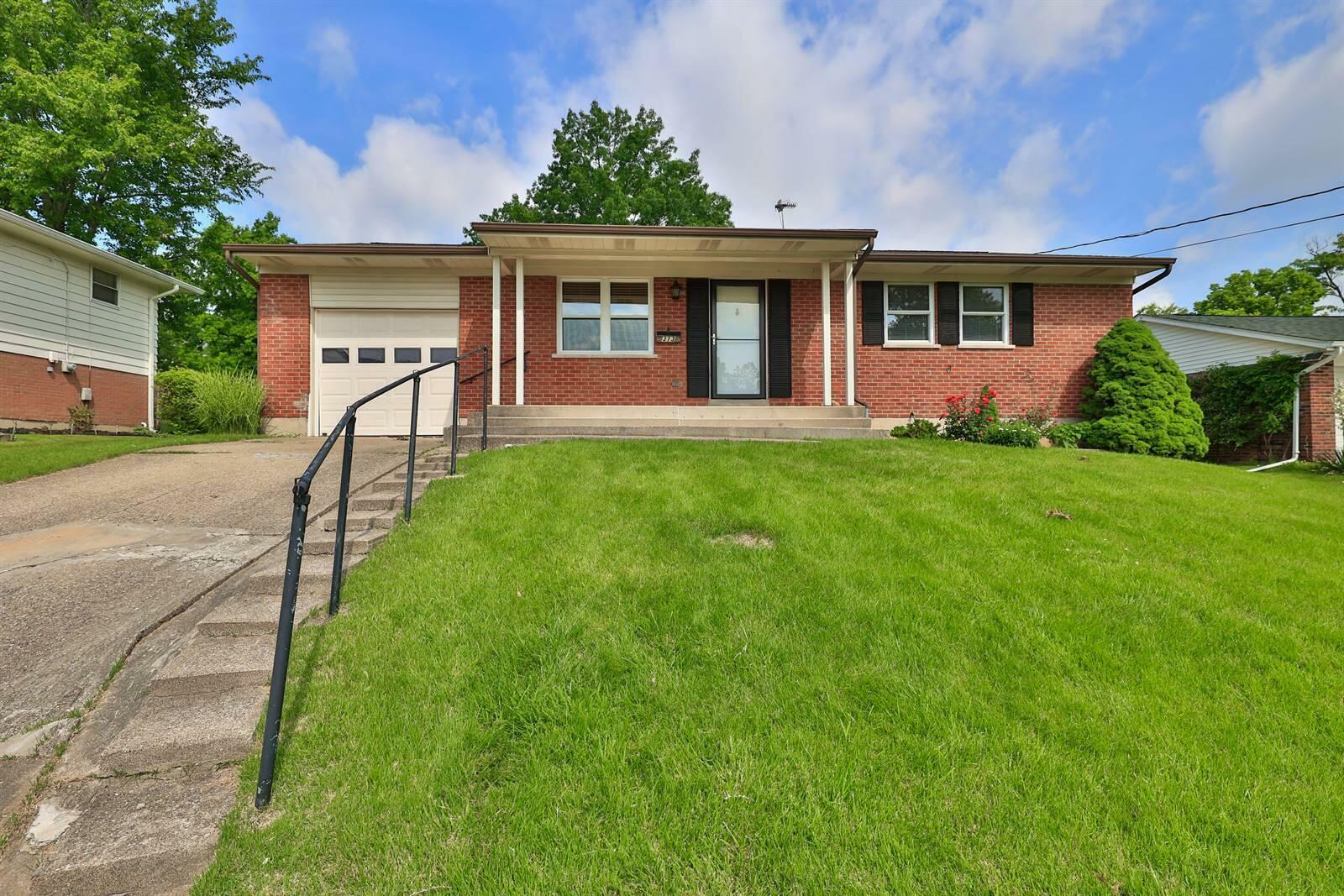 Property Photo:  313 Honeysuckle Terrace  KY 41042 