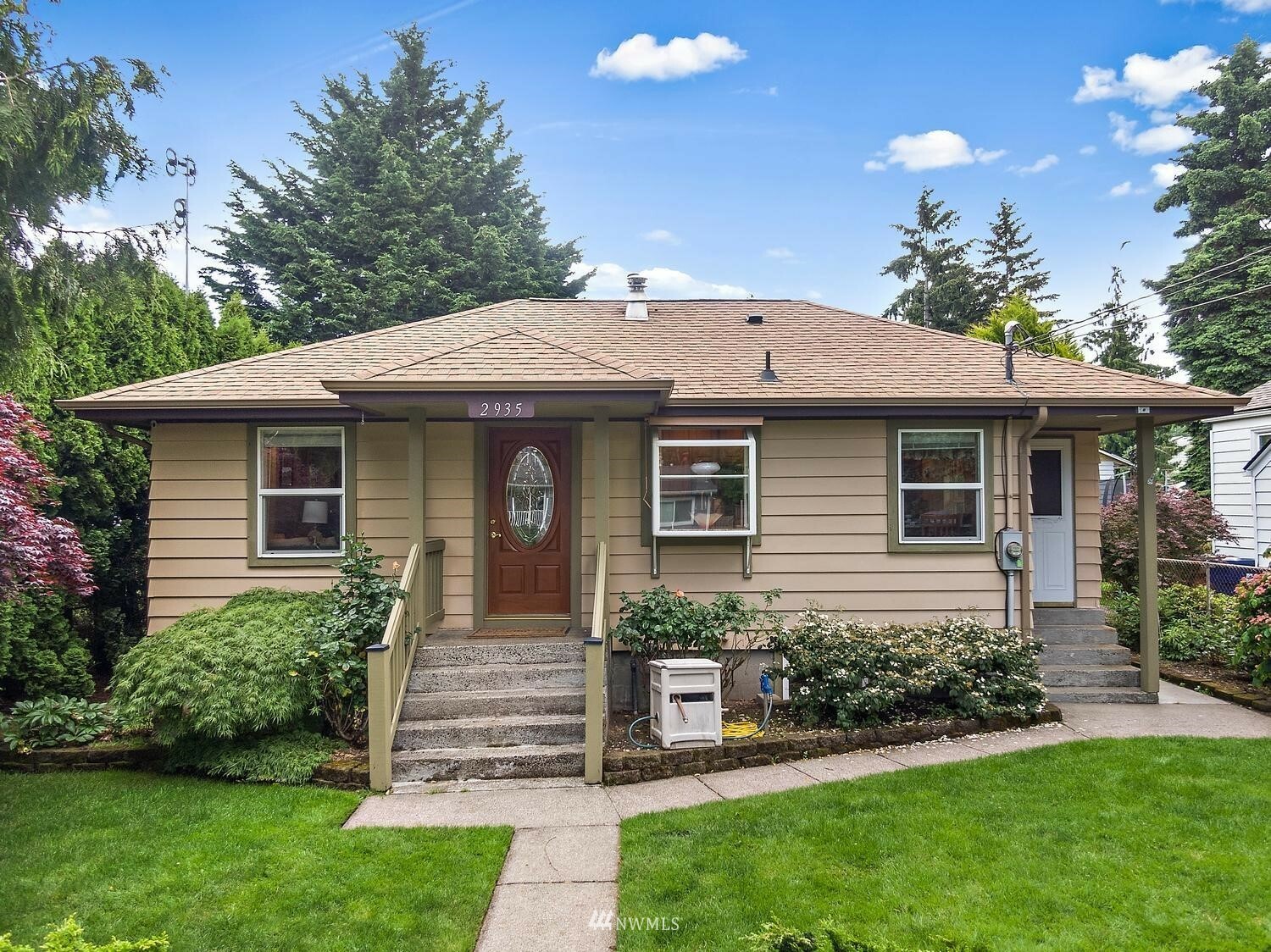 Property Photo: 2935 38th Avenue NE WA 98422