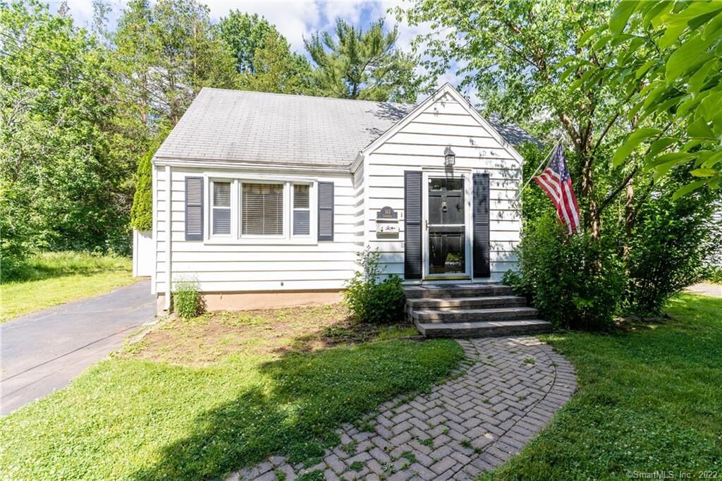 Property Photo: 165 Colonial Street CT 06110