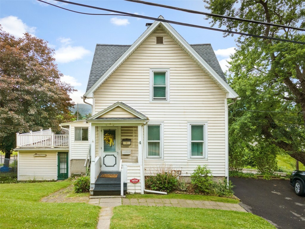 Property Photo:  4 Ridge Street  NY 13905 